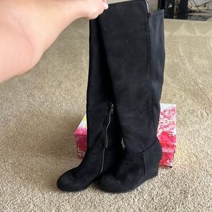 Knee high wedge boots size 6/36.5!